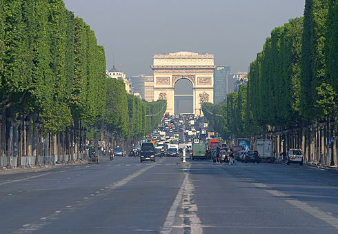 Tour di Parigi in nave hotel. 